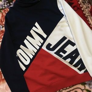 Tommy Jeans funnel-neck unisex’s sweater